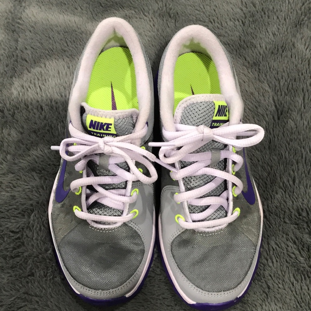 Nike Women’s training sneakers lavender and grey